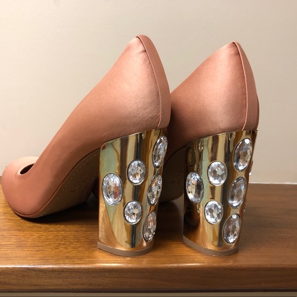 Absolutely fantastic Tory Burch Heels, size 9 - Picture 4 of 8